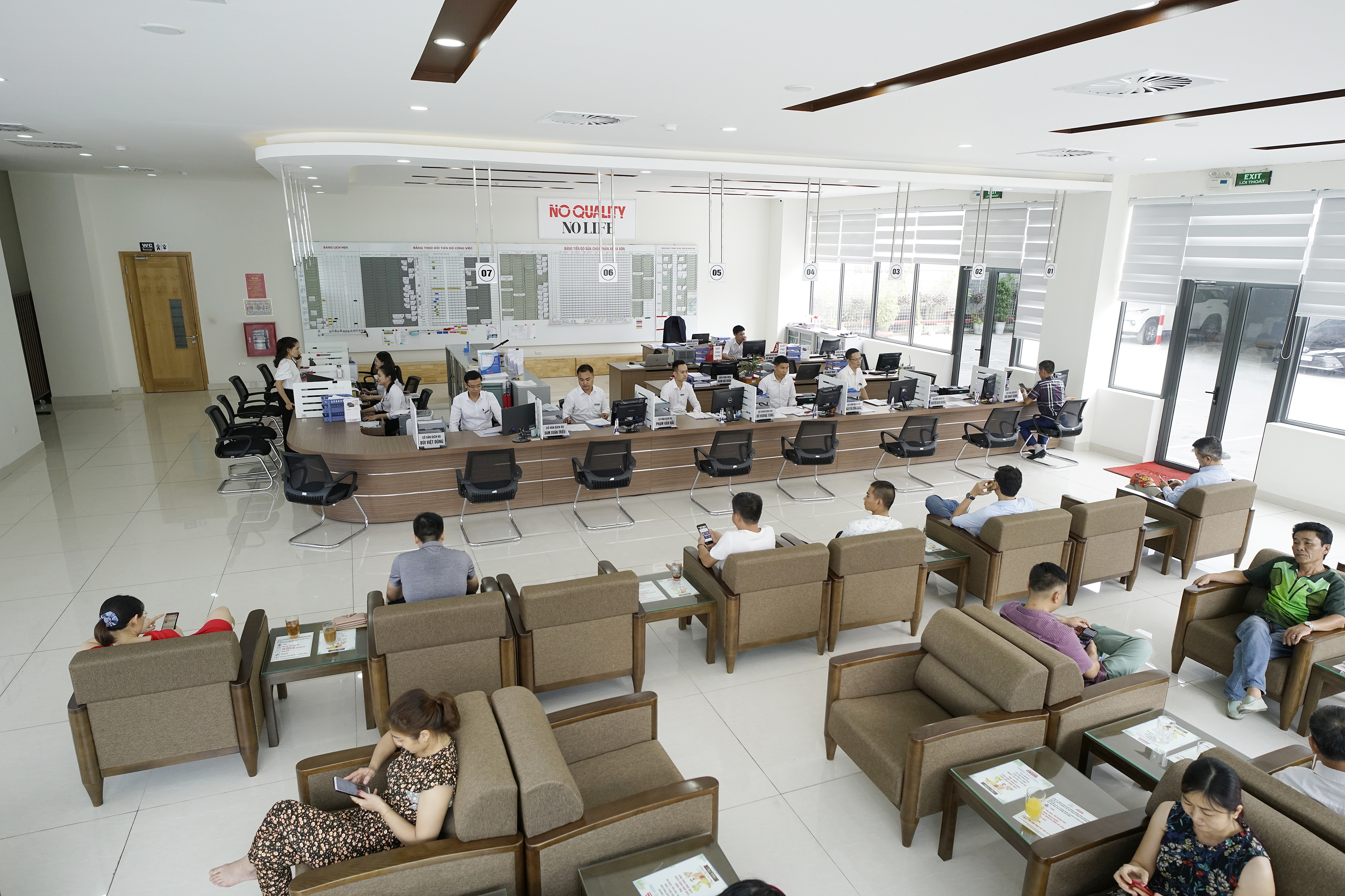 Bảng giá xe Toyota: 5 chỗ, 7 chỗ, bán tải tháng 6/2021 - Ảnh 6