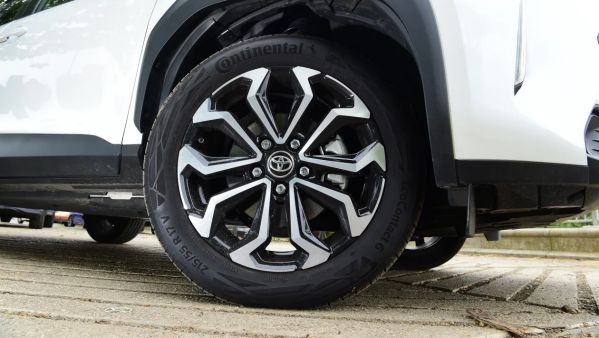 Toyota Yaris Cross 2023 tại Hải Phòng: Giá lăn bánh và Thông số chi tiết - Ảnh 5