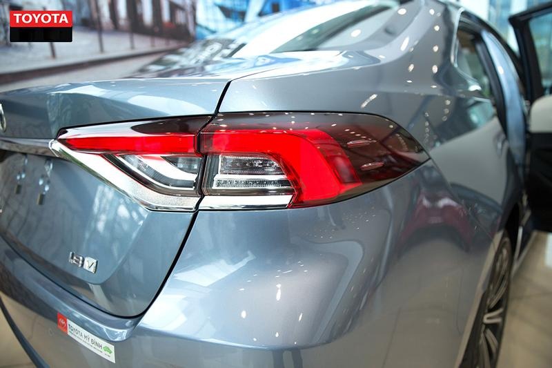 Đánh giá chi tiết Toyota Corolla Altis 2022 ngập tràn tiện nghi - Ảnh 4