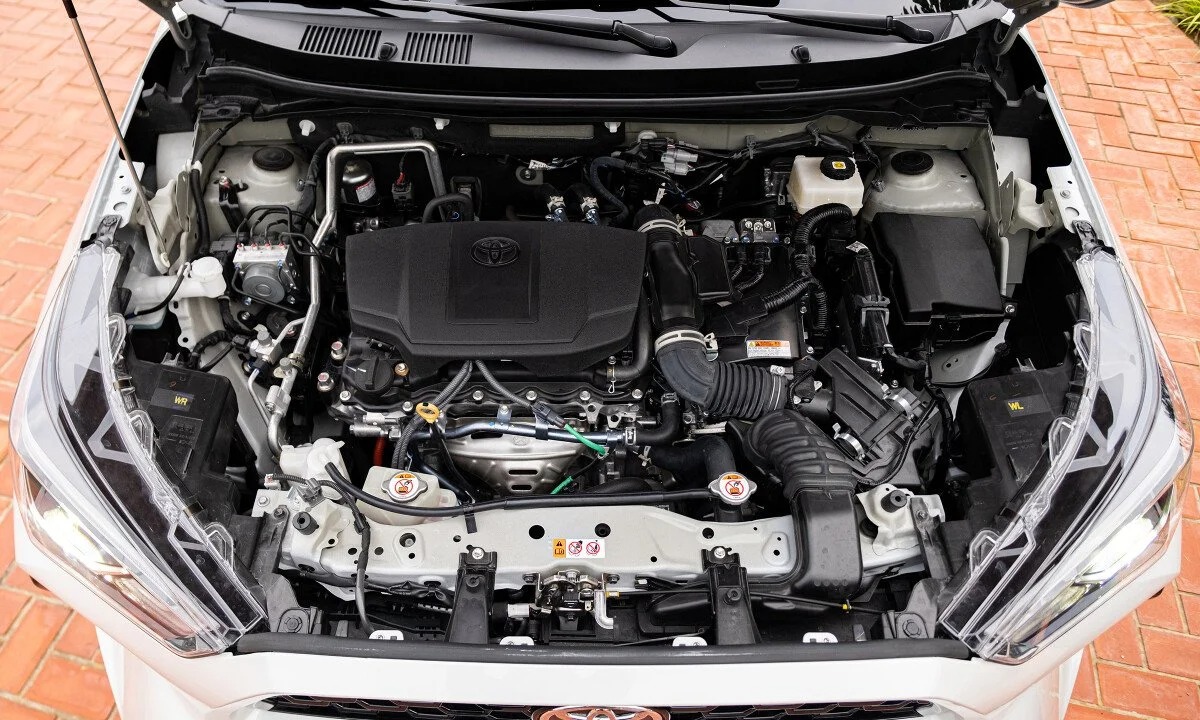Ở phiên bản Hybrid sử dụng động cơ 2NR-VEX