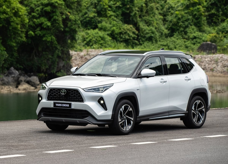 Yaris Cross 2026 màu trắng ngoại thất