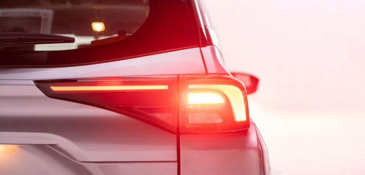 Avanza Premio - Ảnh 3